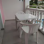 Giannis Apartman Alikész