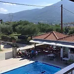 Giannis Apartman Alikész