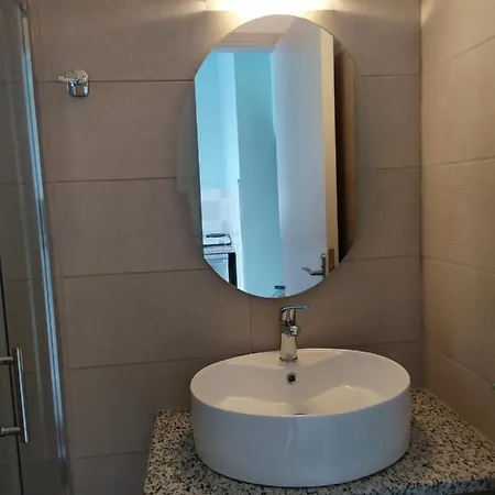 Giannis Apartment